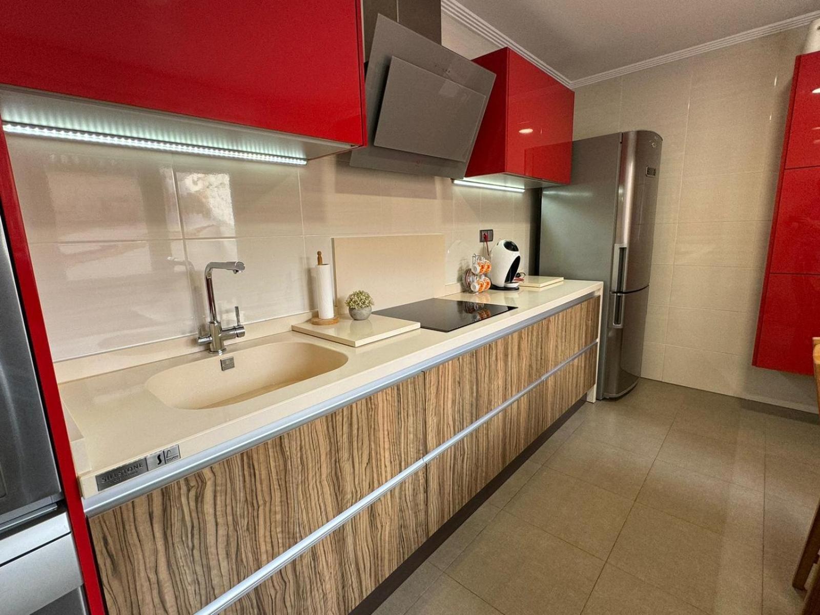 Novo En Montealegre Amplio Y Comodo Apartment